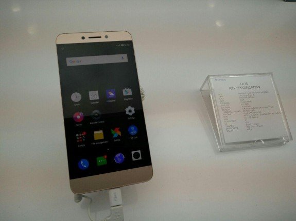 Le 1s hands on images