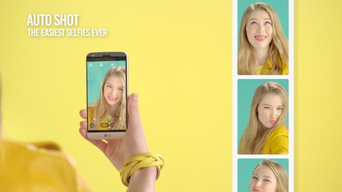 LG UX 5 auto shot selfie
