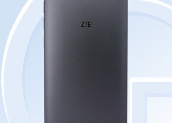 ZTE Blade V8 dual camera