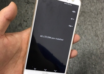 Moto Dual front camera