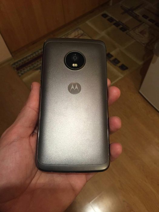 Moto G5 Plus back