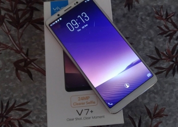 Vivo V7+ Selfies