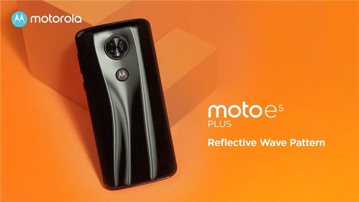 Moto E5 Plus design