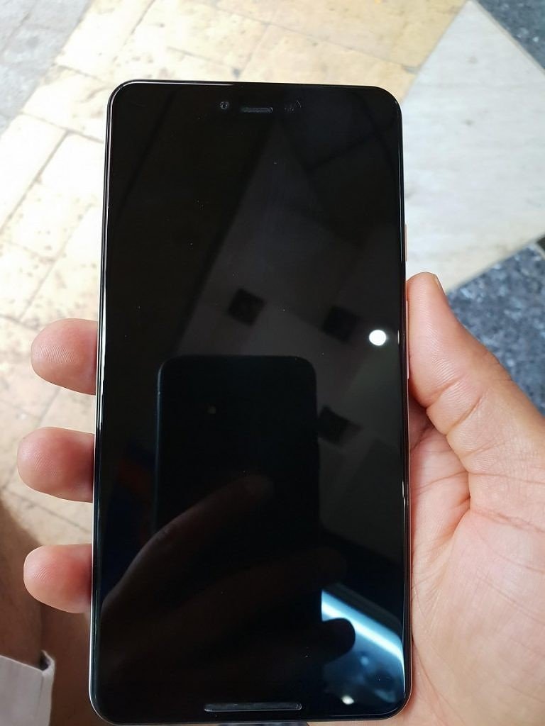 Pixel 3 XL White variant leaked photos