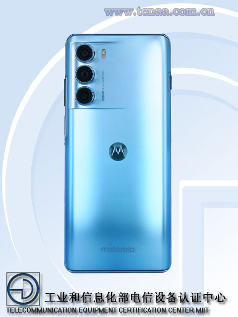 Motorola Edge S30 cameras