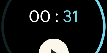 Google Clock timer counting down, Live Updates support in Google Clock v9.0