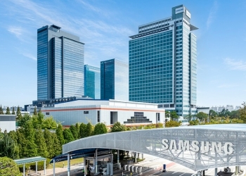 Samsung Electronics second quarter 2026 results graphic showing record revenue and operating profit
