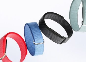 Fitbit Air screenless fitness tracker, launched in India at Rs 13,999