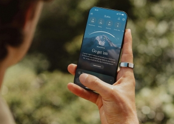 Oura Ring 4 worn on a finger next to the Oura app showing a readiness score