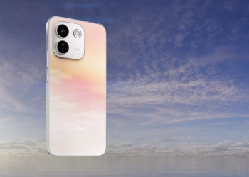 Redmi Note 17 Pro Max in a pastel sunset finish, rear camera module