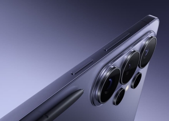 Samsung Galaxy S26 Ultra rear camera module in close-up