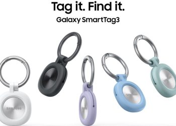 Samsung Galaxy SmartTag3 tracker in black and white, squircle design without a key-ring hole