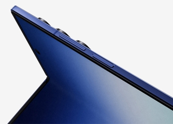 Samsung Galaxy Z Fold7 foldable phone shown from the hinge edge