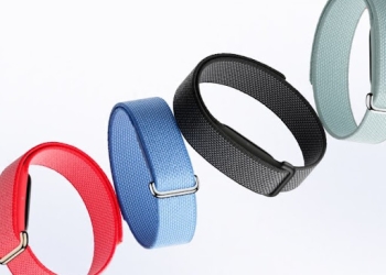 Fitbit Air trackers on woven loop bands in red, blue, black and pale green